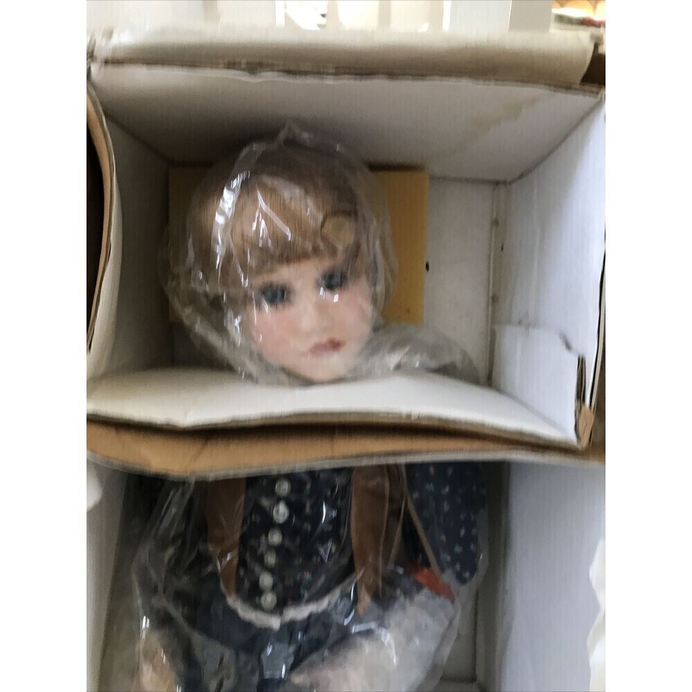 Hamilton Collection Savannah Porcelain Doll 16" Cowgirl By Connie Johnston 1993 - Picture 2 of 4